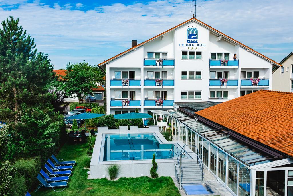 Thermalhotel Gass บาดฟึสซิง ภายนอก รูปภาพ