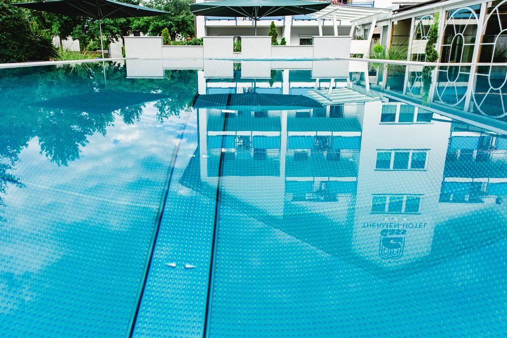 Thermalhotel Gass บาดฟึสซิง ภายนอก รูปภาพ