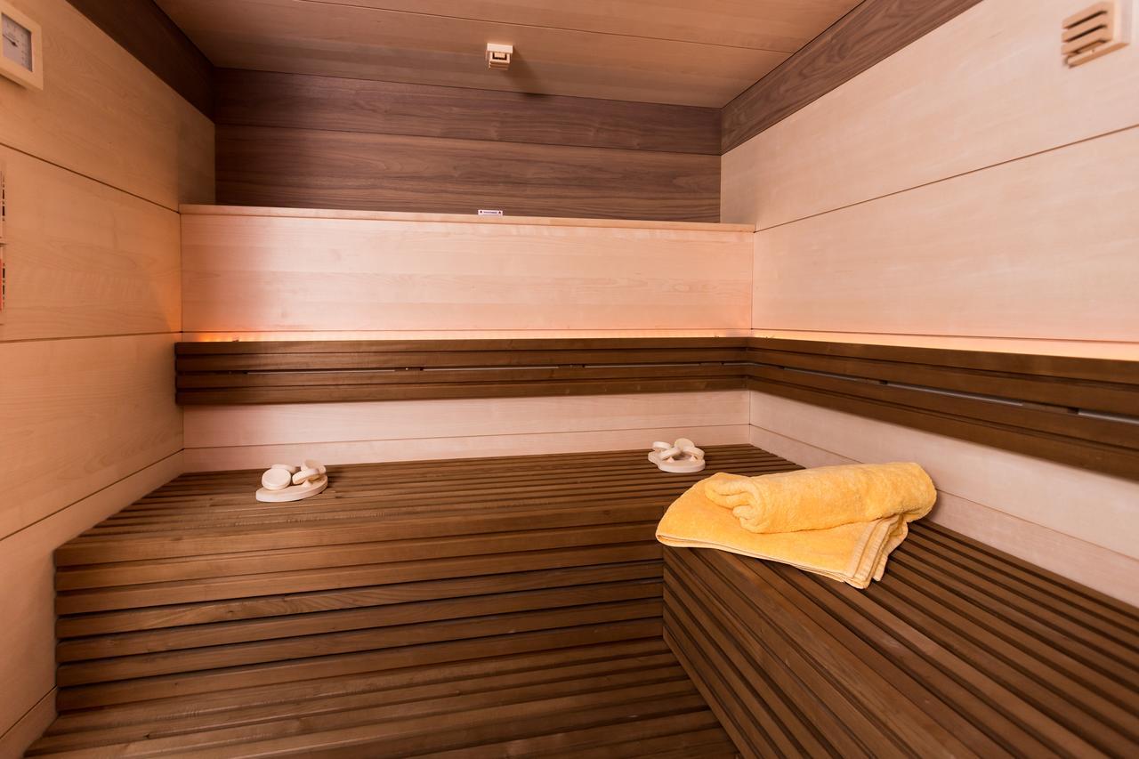 Thermalhotel Gass บาดฟึสซิง ภายนอก รูปภาพ
